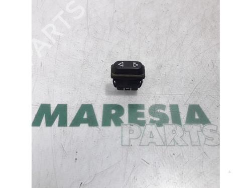 Used Switch PEUGEOT 306 Convertible (7D, N3, N5) 1.8 16V (110 hp) 31536356