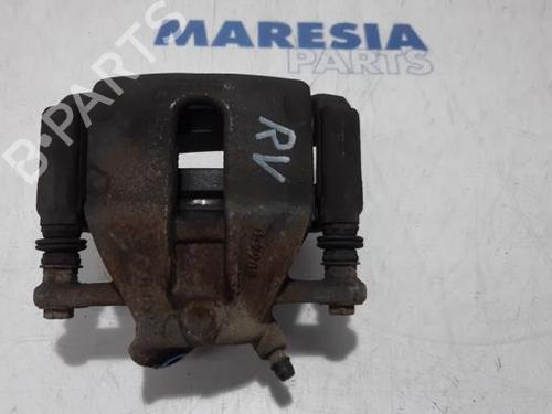 right-front-brake-caliper-renault-clio-iv-grandtour-kh_-2012-2013-2014-2015-2016-2017-2018-2019-2020-2021-31479266 main image