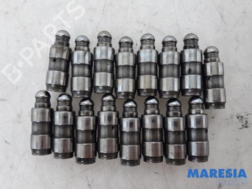 other-renault-trafic-iii-van-fg_-2014-31427985 main image