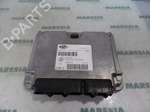 Gearkassestyreenhed FIAT STILO (192_) 2.4 20V (192_XD1A, 192AXD12) (170 hp) 31477547