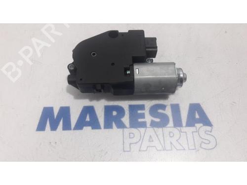 sunroof-engine-peugeot-508-sw-i-8e_-2010-2011-2012-2013-2014-2015-2016-2017-2018-31514715 main image