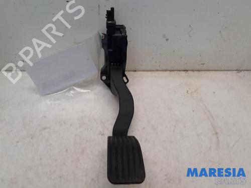 Used Pedal PEUGEOT 208 I (CA_, CC_) 1.4 VTi (95 hp) 31420413