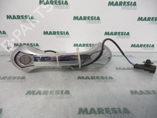 front-left-exterior-door-handle-lancia-thesis-841_-2002-2003-2004-2005-2006-2007-2008-2009-31473424 main image
