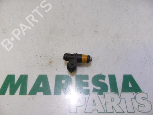 injector-renault-clio-ii-bb_-cb_-1998-1999-2000-2001-2002-2003-2004-2005-2006-2007-2008-2009-2010-2011-2012-2013-2014-2015-2016-31468641 main image