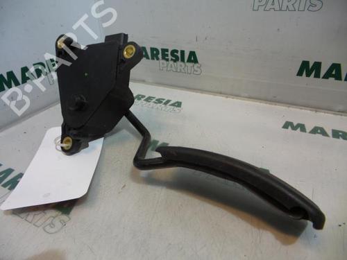 Used Electronic module RENAULT GRAND SCÉNIC II (JM0/1_) 1.5 dCi (JM02, JM13) (101 hp) 31421708