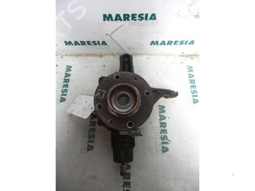 Used Left front steering knuckle PEUGEOT 308 SW I (4E_, 4H_) 1.6 HDi (109 hp) 31523048