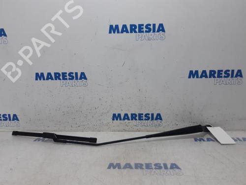 Used Front windshield wiper arm PEUGEOT 208 I (CA_, CC_) 1.0 VTi (68 hp) 31431358