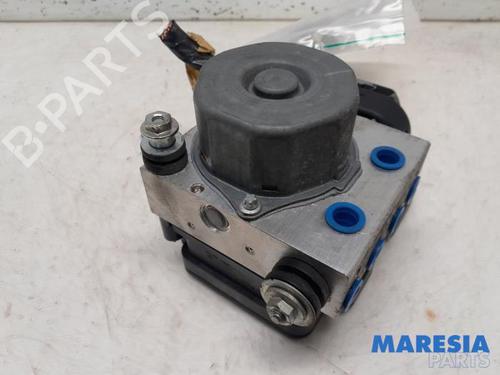 Used ABS pump RENAULT CLIO IV (BH_) 0.9 TCe 90 (BHNF, BHMA, BHMH, BHJK, BHJR) (90 hp) 31487386