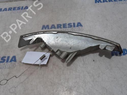 Blinklys fortil venstre RENAULT TRAFIC II Van (FL) 2.5 dCi 135 (FL0D) | BP31514642C32 