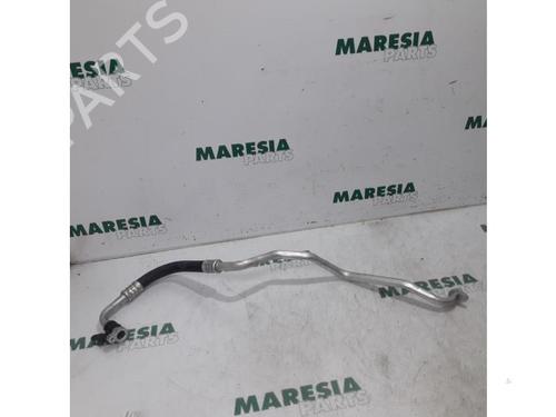 Used AC pipe RENAULT MEGANE III Hatchback (BZ0/1_, B3_) 1.6 16V (BZ0H) (101 hp) 31430055