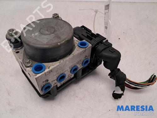 Used ABS pump FIAT 500 (312_) 0.9 (312AXG1A, 312.AXG11) (86 hp) 31400720