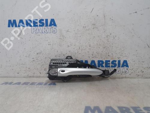 Used Front left exterior door handle RENAULT CAPTUR I (J5_, H5_) 1.3 TCe 150 (J5NK, J5JS) (150 hp) 31519976