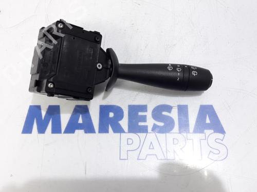 Used Steering column stalk RENAULT CLIO IV Grandtour (KH_) 0.9 TCe 90 (90 hp) 31535381