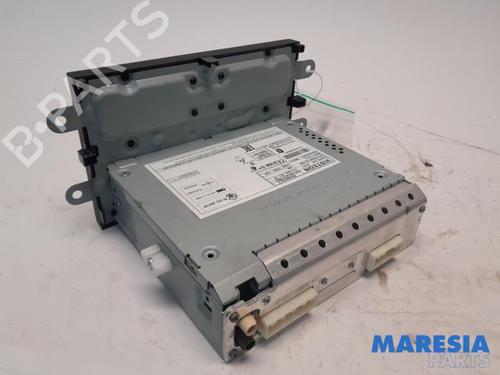 Radio RENAULT TWINGO III (BCM_, BCA_) 1.0 SCe 70 | BP31464853E6