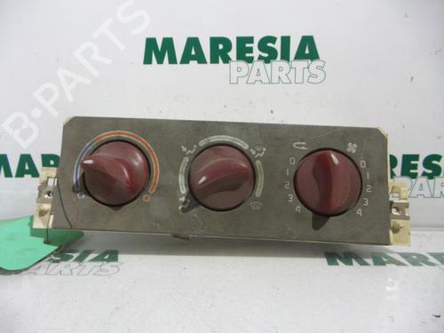 Used Climate control RENAULT TWINGO I (C06_) 1.2 (C066, C068) (58 hp) 31445369