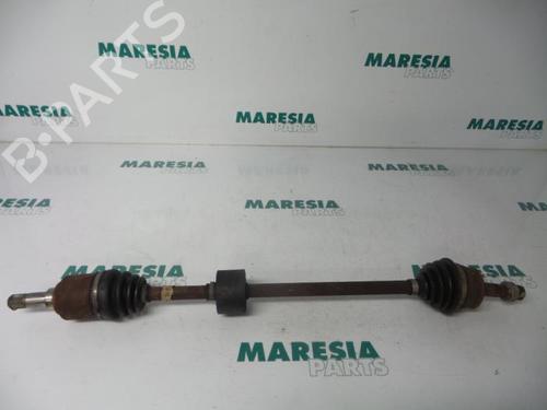 Used Right front driveshaft FIAT PUNTO (188_) 1.2 60 (188.030, .050, .130, .150, .230, .250) (60 hp) 31481546