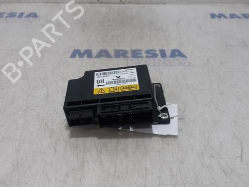 Used ECU airbags RENAULT MEGANE III Hatchback (BZ0/1_, B3_) 1.5 dCi (106 hp) 31437579