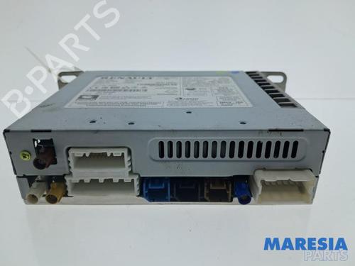 Used Radio Radio RENAULT MEGANE IV Grandtour (K9A/M/N_) 1.3 TCe 140 (K9NB) (140 hp) 32749394 32749394