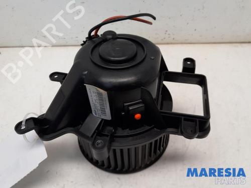 Used Heater blower motor PEUGEOT 5008 (0U_, 0E_) 1.6 16V (156 hp) 31489416