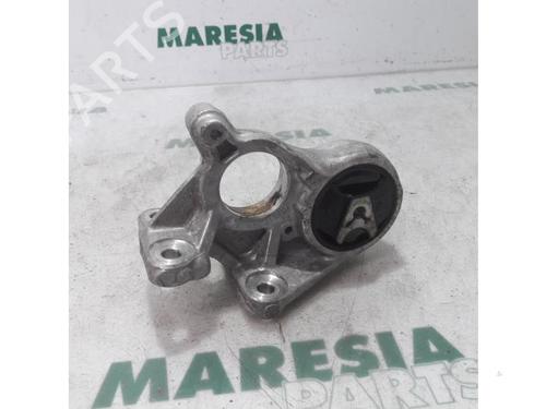 Used Gearbox mount PEUGEOT 3008 I MPV (0U_) 1.6 HDi (112 hp) 31515143
