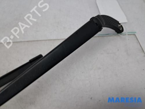 Front windshield wiper arm RENAULT CLIO IV Grandtour (KH_) 1.5 dCi 90 (KHN3, KHN4) | BP31425321C143