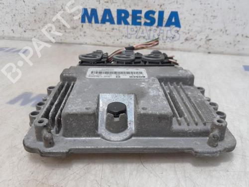 Engine control unit (ECU) RENAULT TRAFIC II Van (FL) 2.5 dCi 135 (FL0D) | BP31532111M57 