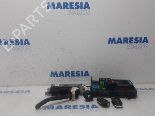 Used Engine control unit (ECU) PEUGEOT 308 II (LB_, LP_, LW_, LH_, L3_) 1.2 VTi 72 (82 hp) 31395328