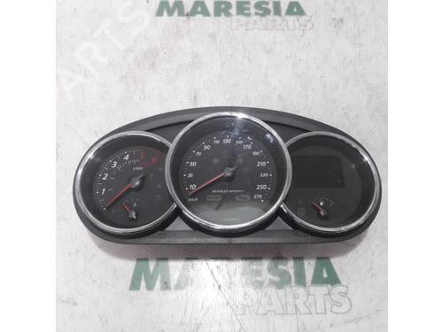 Used Instrument cluster Instrument cluster RENAULT MEGANE III Grandtour (KZ0/1) 1.5 dCi (KZ09, KZ0D, KZ1G, KZ29, KZ14, KZ1W, KZ10, KZ1F,... (110 hp) 31526041 31526041