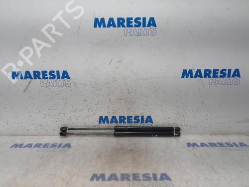 Used Tailgate lift support Tailgate lift support RENAULT MEGANE III Grandtour (KZ0/1) 1.4 TCe (KZ0F, KZ1V) (130 hp) 31399578 31399578