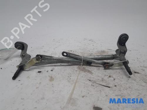Used Front wipers mechanism RENAULT TWINGO III (BCM_, BCA_) 1.0 SCe 70 (71 hp) 31403618