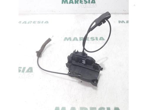 electronic-module-renault-clio-iii-br01-cr01-2005-2006-2007-2008-2009-2010-2011-2012-2013-2014-31484471 main image