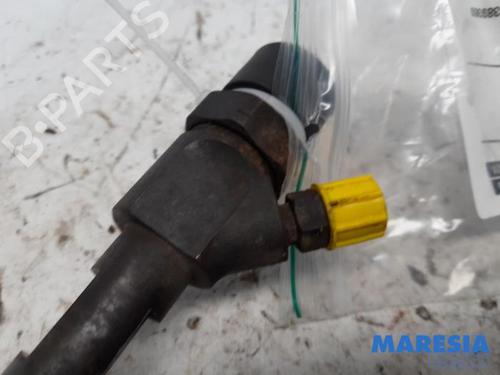 Used Injector RENAULT SCÉNIC II (JM0/1_) 1.9 dCi (JM14) (131 hp) 31484367