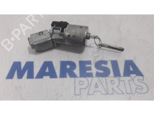 Used Ignition barrel PEUGEOT 5008 (0U_, 0E_) 1.6 16V (156 hp) 31493310