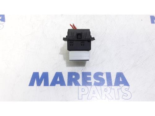 Used Electronic sensor RENAULT CLIO IV Grandtour (KH_) 1.5 dCi 90 (KHN3, KHN4) (90 hp) 31435169