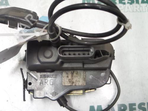 Used Electronic module RENAULT MEGANE II Saloon (LM0/1_) 1.9 dCi (LM0G, LM1G, LM2C) (120 hp) 31507506