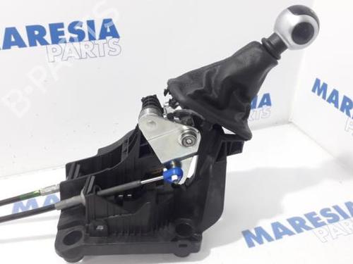 Gear lever CITROËN DS3 (SA_) 1.6 THP 155 | BP31449955M90 - Image 4