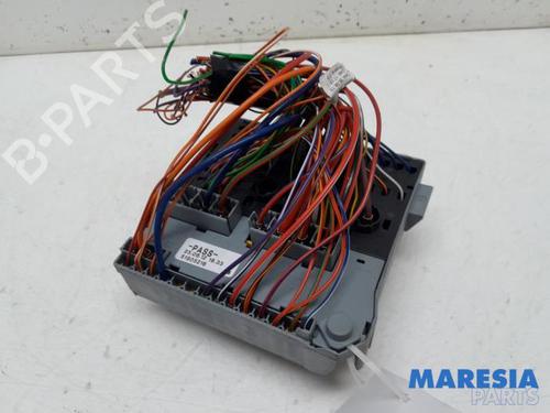 Fuse box FIAT 500 C (312_) 0.9 (312AG1A) | BP31431289E1