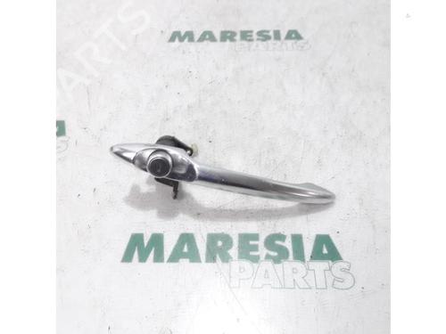 front-left-exterior-door-handle-alfa-romeo-156-sportwagon-932_-1997-1998-1999-2000-2001-2002-2003-2004-2005-2006-31505944 main image