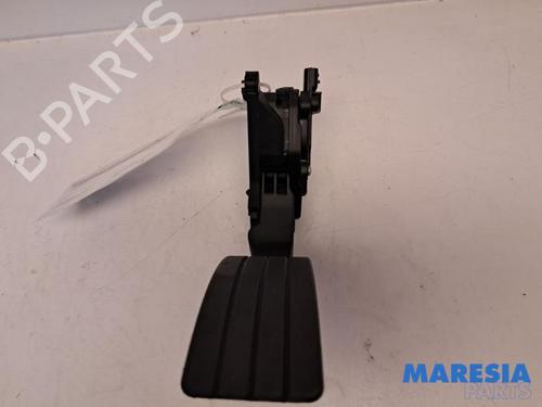 pedal-renault-clio-iv-grandtour-kh_-2012-2013-2014-2015-2016-2017-2018-2019-2020-2021-31515994 main image