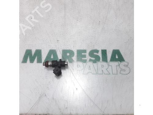 Used Injector FIAT 500 (312_) 0.9 (312AXG1A, 312.AXG11) (86 hp) 31408107