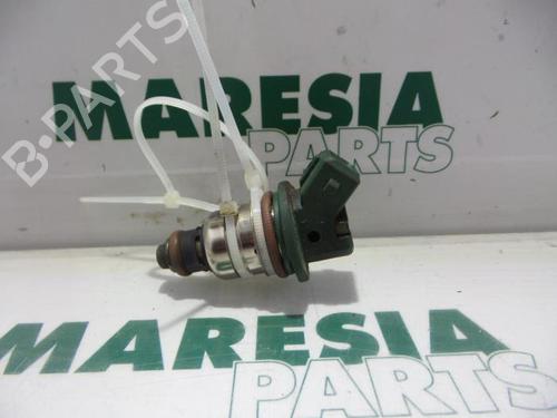 injector-renault-megane-scenic-ja01_-1996-1997-1998-1999-2000-2001-31491700 main image