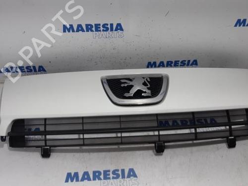 Used Grille PEUGEOT EXPERT Van (VF3A_, VF3U_, VF3X_) 2.0 HDi 120 (120 hp) 31431226