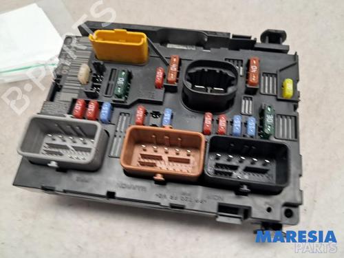 Used Fuse box PEUGEOT 207 CC (WD_) 1.6 16V Turbo (150 hp) 31417063
