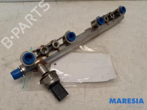 Used Injection rail RENAULT CLIO IV (BH_) 1.2 TCe 120 (BHM0) (120 hp) 31475825