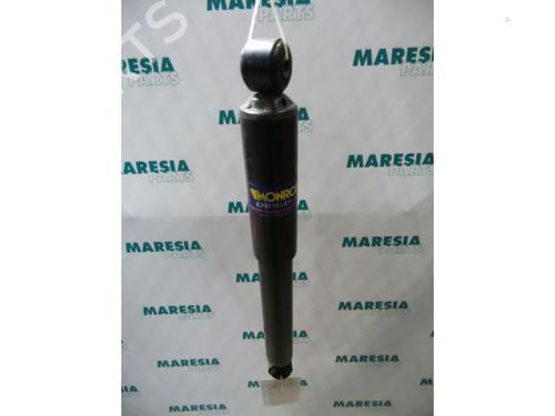 Used Right rear shock absorber RENAULT ESPACE II (J/S63_) 2.8 V6 (J638, J63J) (150 hp) 31401124