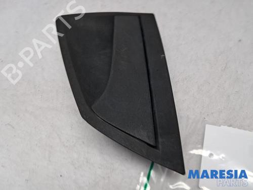 rear-right-exterior-door-handle-alfa-romeo-giulietta-940_-2010-2011-2012-2013-2014-2015-2016-2017-2018-2019-2020-31419662 main image