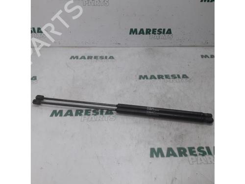 Used Tailgate lift support FIAT CROMA (194_) 1.8 16V (194AXG1A) (140 hp) 31475569