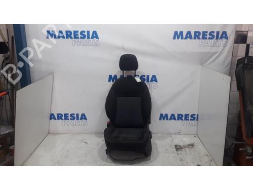 Used Left front seat PEUGEOT 208 I (CA_, CC_) 1.2 VTi 68 / PureTech 68 (68 hp) 31486826