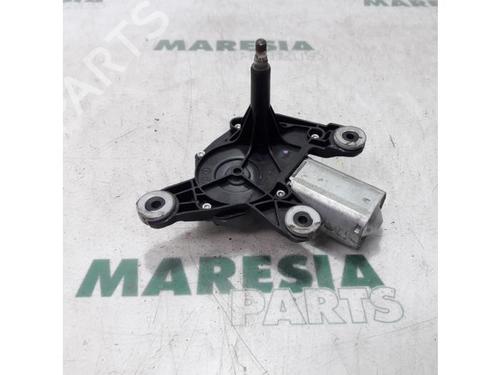 Used Rear wiper motor FIAT GRANDE PUNTO (199_) 1.4 (199AXB11, 199AXB1A, 199BXB1A, 199AXL1A) (77 hp) 31458007