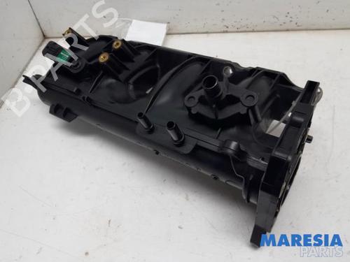 Used Injection rail RENAULT SCÉNIC III (JZ0/1_) 1.4 16V (JZ0F, JZ1V) (131 hp) 31508296
